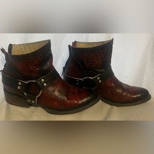 Freebird Santiago Red Croco size 8